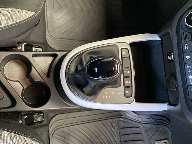 Hyundai i10 1.2 Premium Hatchback 5dr Petrol Auto Euro 6 (s/s) (84 ps)
