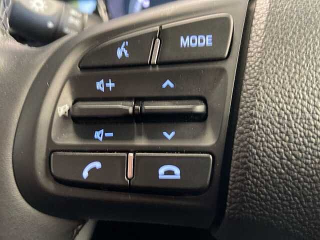 Hyundai i10 1.2 Premium Hatchback 5dr Petrol Auto Euro 6 (s/s) (84 ps)