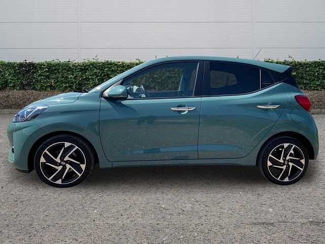 Hyundai i10 1.2 Premium Hatchback 5dr Petrol Auto Euro 6 (s/s) (84 ps)
