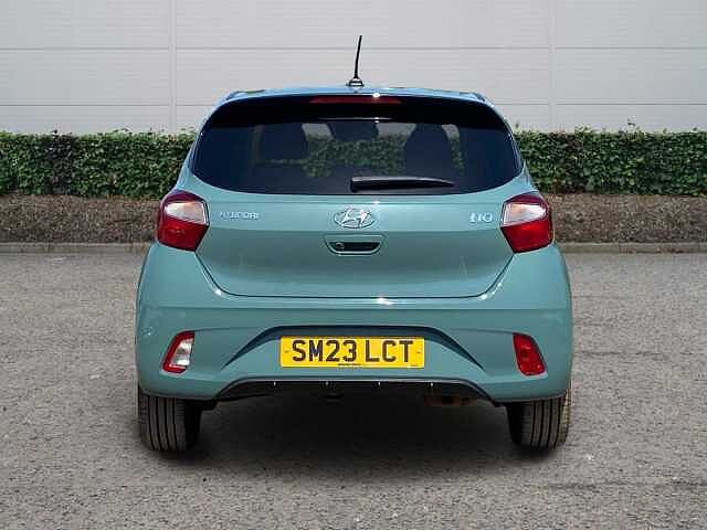 Hyundai i10 1.2 Premium Hatchback 5dr Petrol Auto Euro 6 (s/s) (84 ps)