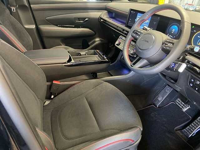 Hyundai TUCSON 1.6 T-GDi N Line SUV 5dr Petrol Hybrid Auto Euro 6 (s/s) (215 ps) Abyss Black