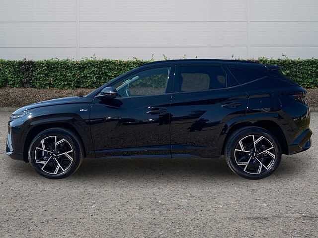 Hyundai TUCSON 1.6 T-GDi N Line SUV 5dr Petrol Hybrid Auto Euro 6 (s/s) (215 ps) Abyss Black
