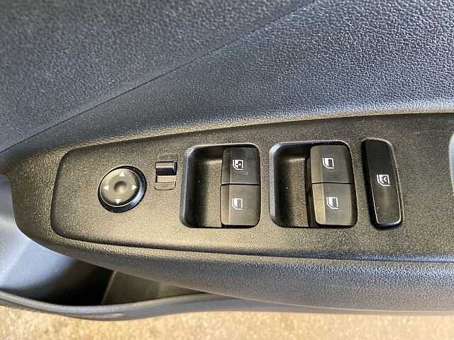 Hyundai i10 1.0 Premium Hatchback 5dr Petrol Manual Euro 6 (s/s) (67 ps)