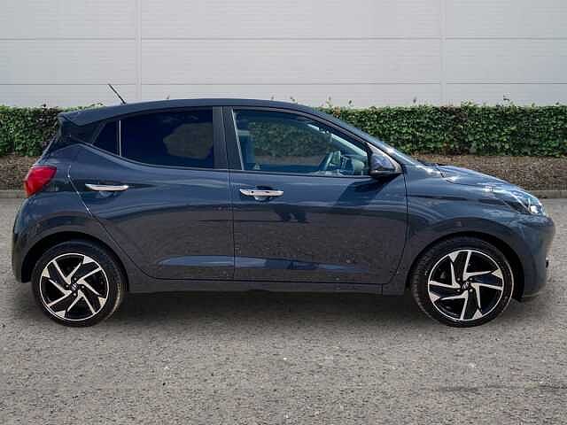 Hyundai i10 1.0 Premium Hatchback 5dr Petrol Manual Euro 6 (s/s) (67 ps)
