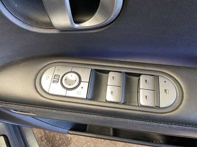 Hyundai Ioniq 5 73kWh Ultimate Hatchback 5dr Electric Auto (217 ps)