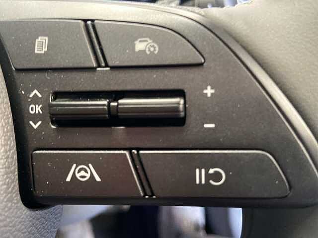Hyundai Bayon 1.0 T-GDi Tech Line SUV 5dr Petrol DCT Euro 6 (s/s) (90 ps)