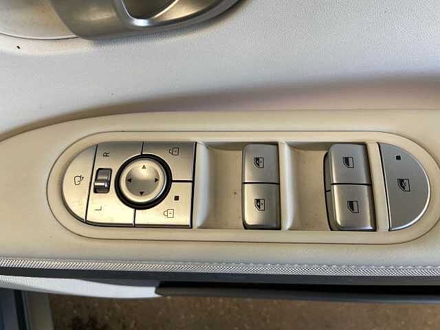 Hyundai Ioniq 5 73kWh Ultimate Hatchback 5dr Electric Auto (217 ps)