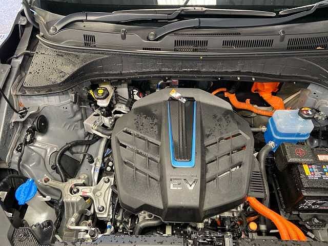 Hyundai Kona 64kWh Premium SUV 5dr Electric Auto (10.5kW Charger) (204 ps)
