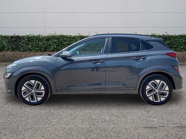 Hyundai Kona 64kWh Premium SUV 5dr Electric Auto (10.5kW Charger) (204 ps)