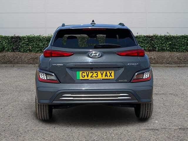 Hyundai Kona 64kWh Premium SUV 5dr Electric Auto (10.5kW Charger) (204 ps)
