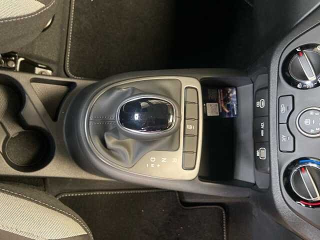 Hyundai i10 5dr Hat 1.0 Mpi 63ps Advance Nav Au