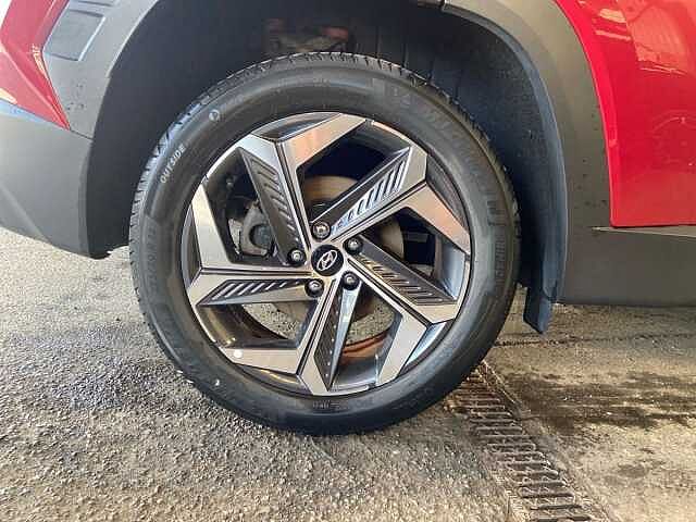 Hyundai TUCSON 1.6 T-gdi Hybrid 230ps Premium Au Red