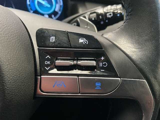 Hyundai TUCSON 1.6 T-gdi Hybrid 230ps Premium Au Red