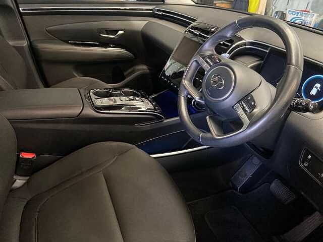 Hyundai TUCSON 1.6 T-gdi Hybrid 230ps Premium Au Red