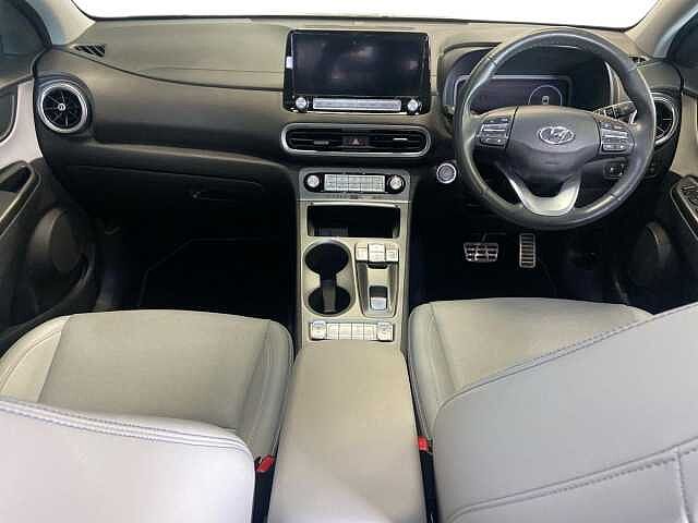 Hyundai Kona 64kWh Ultimate SUV 5dr Electric Auto (10.5kW Charger) (204 ps)