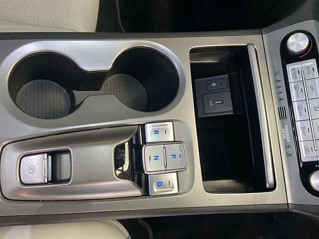 Hyundai Kona 64kWh Ultimate SUV 5dr Electric Auto (10.5kW Charger) (204 ps)