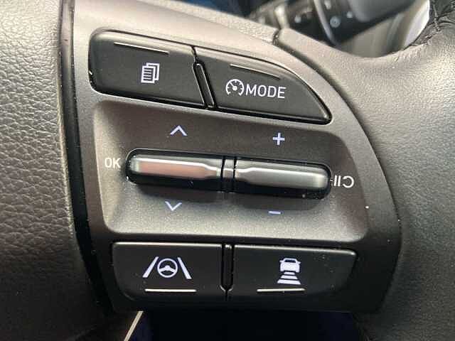 Hyundai Kona 64kWh Ultimate SUV 5dr Electric Auto (10.5kW Charger) (204 ps)