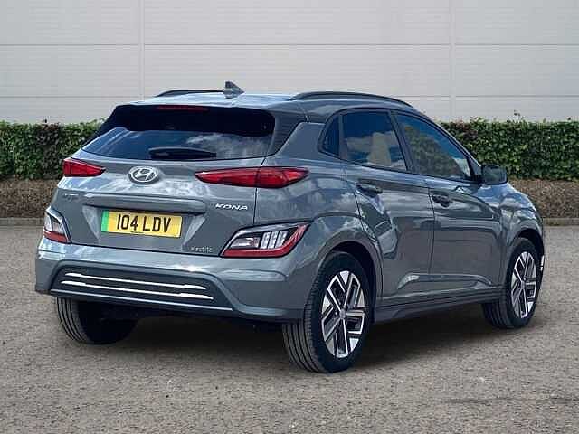 Hyundai Kona 64kWh Ultimate SUV 5dr Electric Auto (10.5kW Charger) (204 ps)