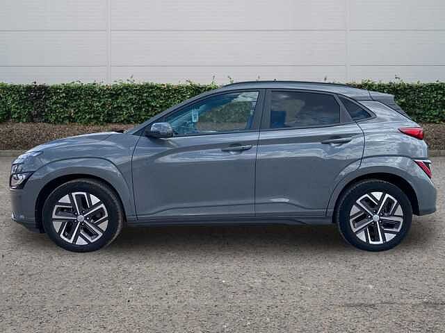 Hyundai Kona 64kWh Ultimate SUV 5dr Electric Auto (10.5kW Charger) (204 ps)