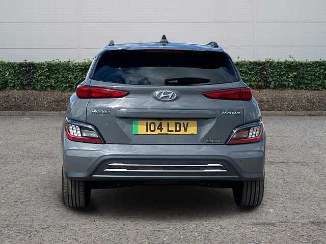 Hyundai Kona 64kWh Ultimate SUV 5dr Electric Auto (10.5kW Charger) (204 ps)