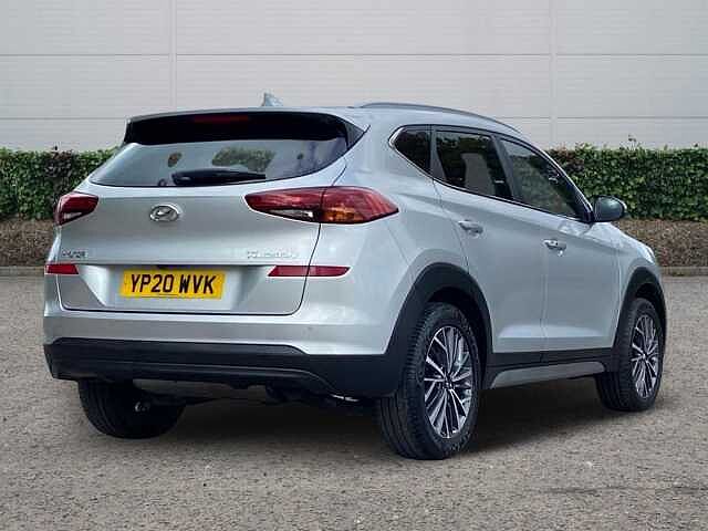 Hyundai TUCSON 1.6 GDi Premium SUV 5dr Petrol Manual Euro 6 (s/s) (132 ps) Platinum Silver
