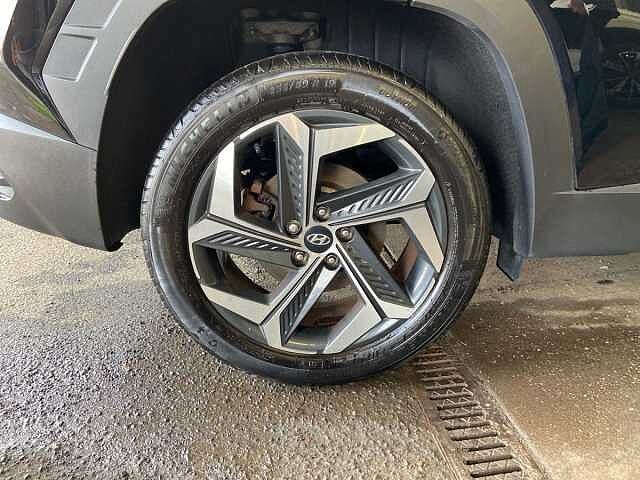 Hyundai TUCSON 1.6 h T-GDi Premium SUV 5dr Petrol Hybrid Auto Euro 6 (s/s) (230 ps) ABYSS Black