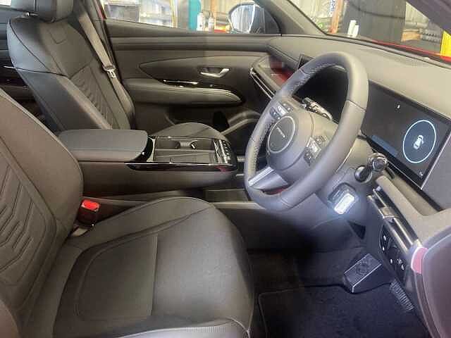 Hyundai TUCSON 1.6 T-GDi 13.8kWh Black Line SUV 5dr Petrol Plug-in Hybrid Auto Euro 6 (s/s) (28 ENGINE Red