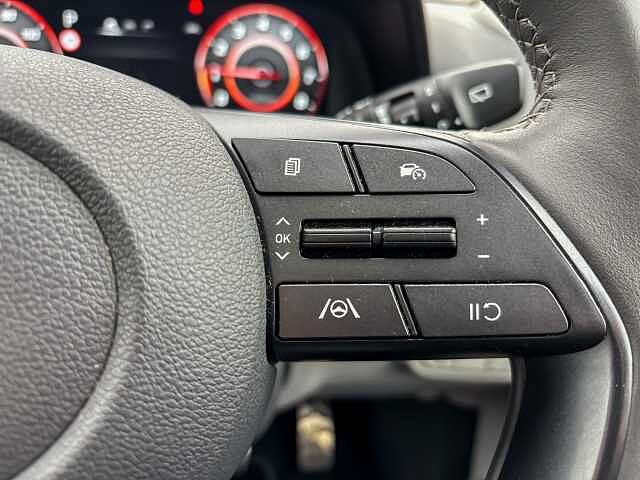 Hyundai BAYON 1.0 TGDi Ultimate 5dr DCT Red
