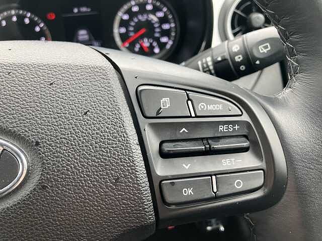 Hyundai i10 1.0 MPi Premium 5dr