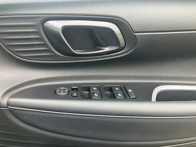 Hyundai BAYON 1.0 TGDi 48V MHEV Premium 5dr