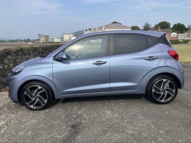 Hyundai i10 1.0 MPi Premium 5dr Auto