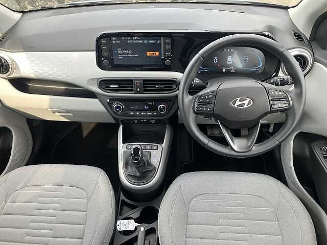 Hyundai i10 1.0 MPi Premium 5dr Auto