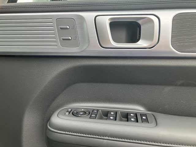 Hyundai SANTA FE 1.6 TGDi 239 Hybrid Ultimate 5dr 4WD Auto