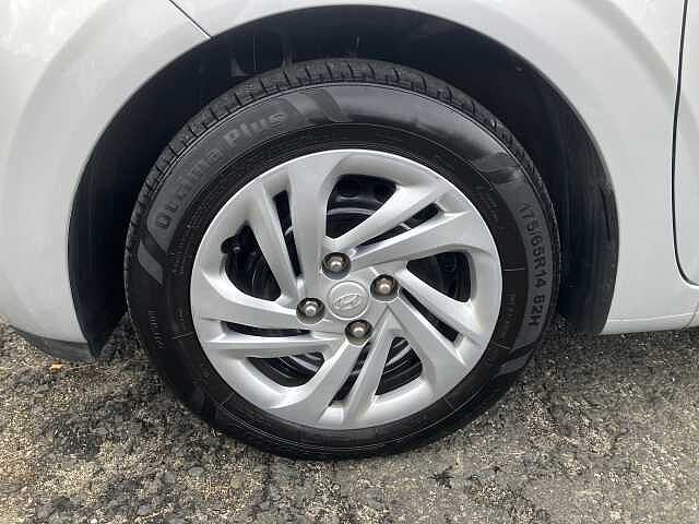 Hyundai i10 1.0 MPi SE 5dr