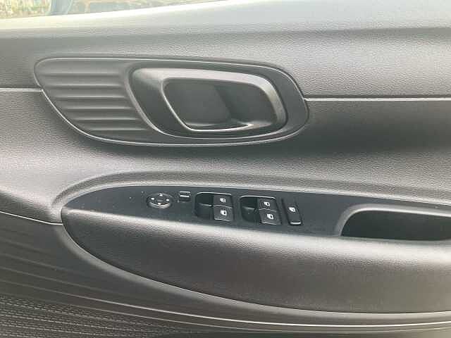 Hyundai I20 1.0T GDi 48V MHD SE Connect 5dr Red