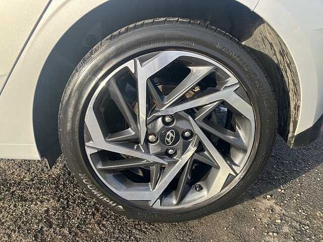 Hyundai I20 1.0T GDi 48V MHD Premium 5dr Silver