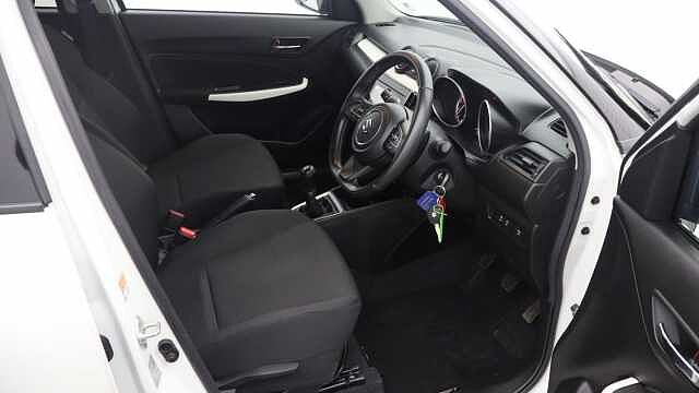 Suzuki Swift 1.2 Dualjet MHEV SZ-L Hatchback 5dr Petrol Hybrid Manual Euro 6 (s/s) (83 ps)
