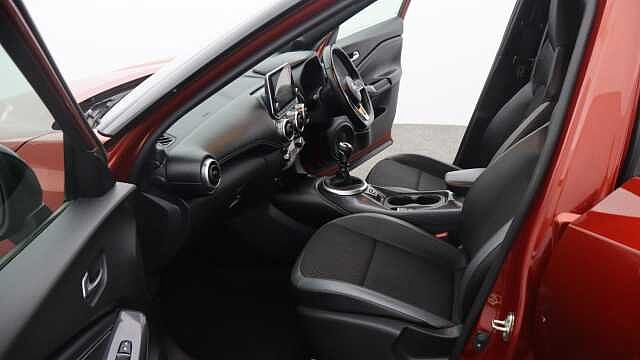 Nissan Juke 1.0 DIG-T N-Connecta SUV 5dr Petrol Manual Euro 6 (s/s) (114 ps)