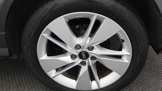 Audi Q2 1.5 TFSI CoD 35 S line SUV 5dr Petrol S Tronic Euro 6 (s/s) (150 ps)