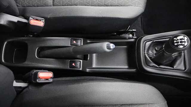 Suzuki Swift 1.2 MHEV Motion Hatchback 5dr Petrol Hybrid Manual Euro 6 (s/s) (82 ps)