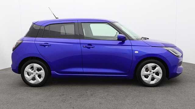 Suzuki Swift 1.2 MHEV Motion Hatchback 5dr Petrol Hybrid Manual Euro 6 (s/s) (82 ps)