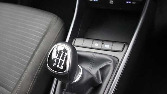 Hyundai i20 1.0 T-GDi MHEV SE Connect Hatchback 5dr Petrol Hybrid Manual Euro 6 (s/s) (100 p