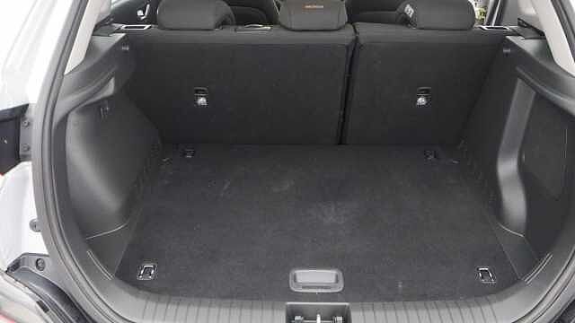 Hyundai KONA 39kWh SE Connect SUV 5dr Electric Auto (10.5kW Charger) (136 ps) Grey