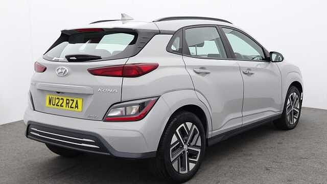 Hyundai KONA 39kWh SE Connect SUV 5dr Electric Auto (10.5kW Charger) (136 ps) Grey