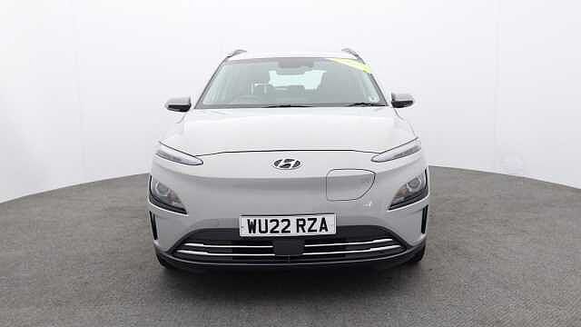 Hyundai KONA 39kWh SE Connect SUV 5dr Electric Auto (10.5kW Charger) (136 ps) Grey