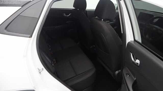 Hyundai KONA 1.6 h-GDi Premium SUV 5dr Petrol Hybrid DCT Euro 6 (s/s) (141 ps) White