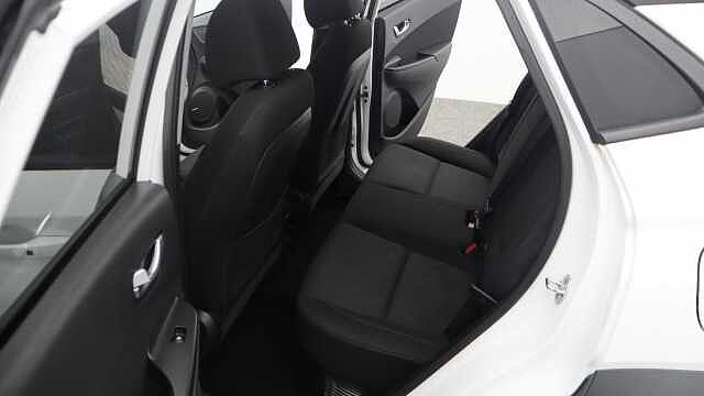 Hyundai KONA 1.6 h-GDi Premium SUV 5dr Petrol Hybrid DCT Euro 6 (s/s) (141 ps) White