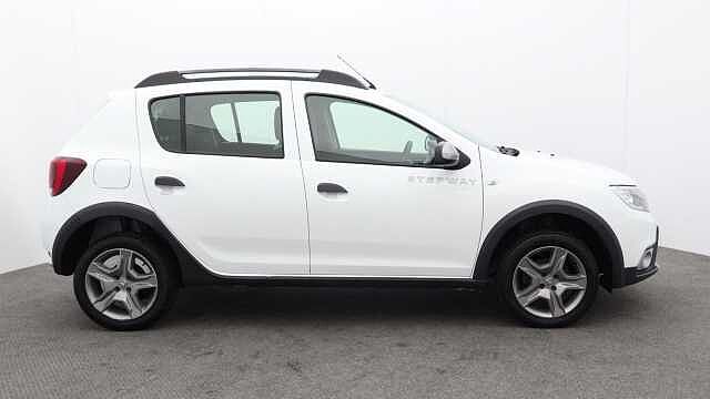 Dacia Sandero Stepway 1.0 SCe Essential Hatchback 5dr Petrol Manual Euro 6 (75 ps)