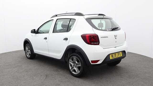Dacia Sandero Stepway 1.0 SCe Essential Hatchback 5dr Petrol Manual Euro 6 (75 ps)