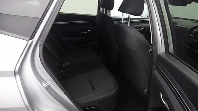 Hyundai TUCSON 1.6 h T-GDi SE Connect SUV 5dr Petrol Hybrid Auto Euro 6 (s/s) (230 ps) Silver